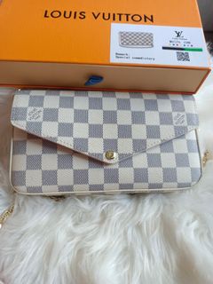 LV Felicie Pochette Damier, Women's Fashion, Bags & Wallets, Purses &  Pouches on Carousell