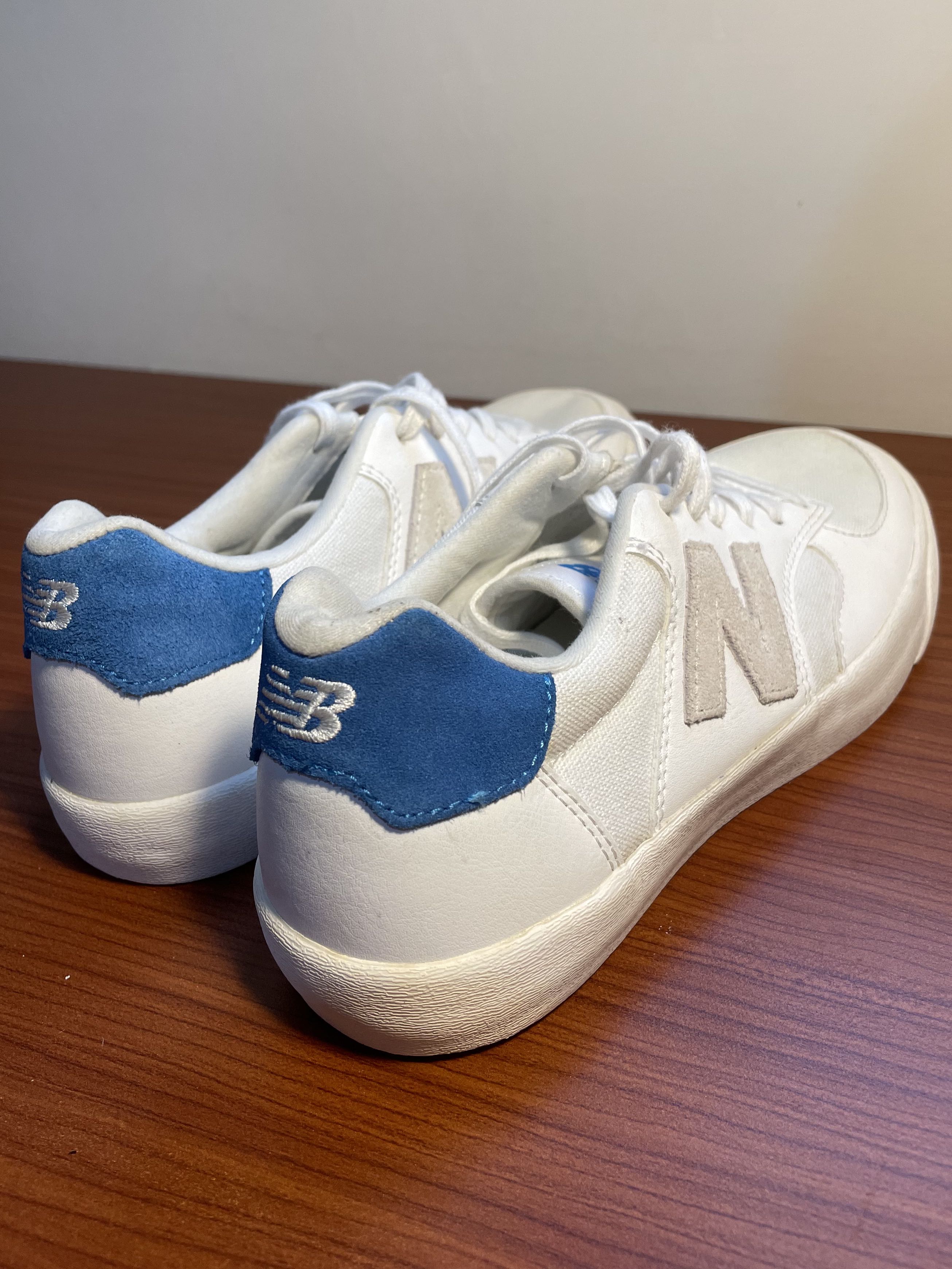 New balance pro court white blue clearance