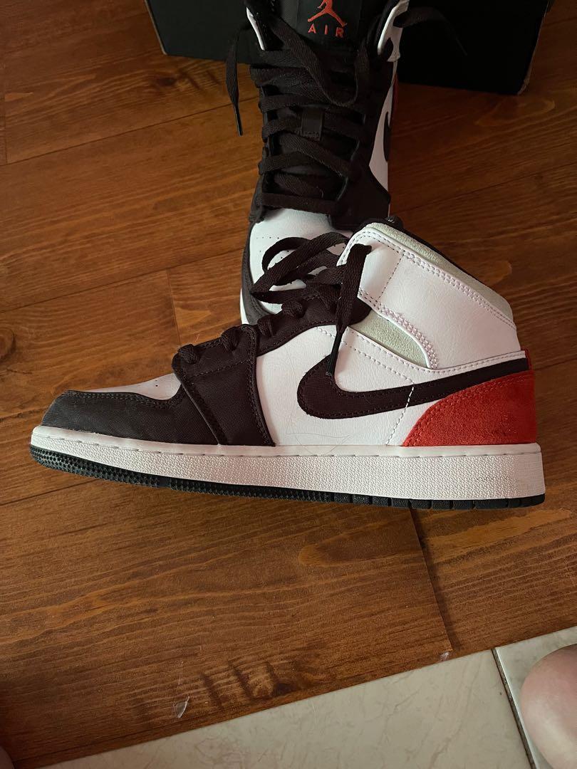 nike air jordan 1 mid union black toe, Fesyen Wanita, Sepatu di Carousell