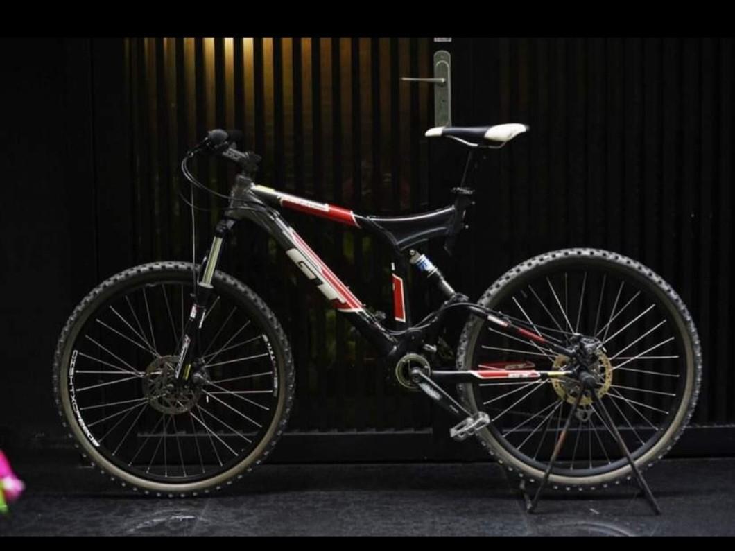 NOS GT I DRIVE 2.0 FRAME 26 inch bike NEW OLD STOCK NEVER ASSEMBLED