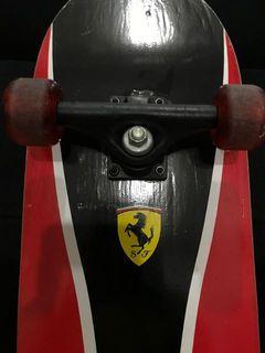 Scuderia Ferrari Skateboard