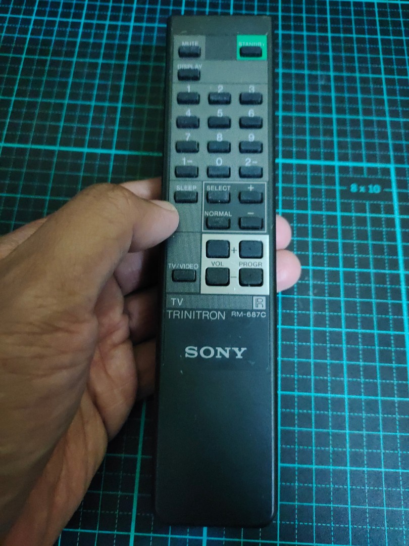 Sony tv trinitron remote control, TV & Home Appliances, TV