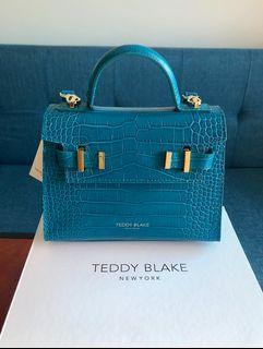 Teddy Blake Eva Blue Jeans 11”, Women's Fashion, Bags & Wallets, Cross-body  Bags on Carousell