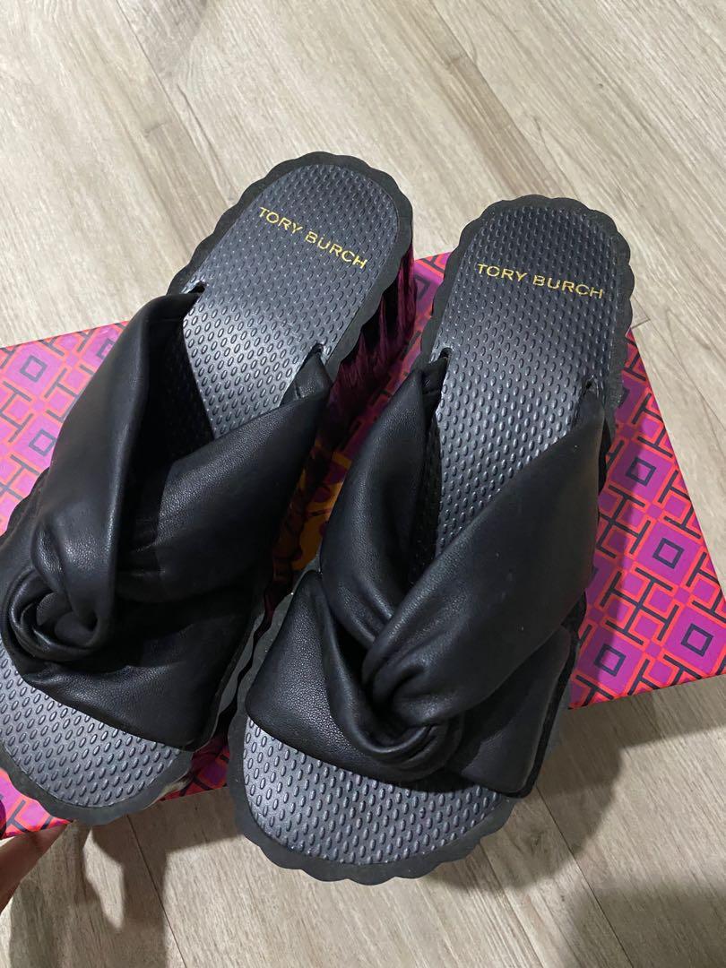Tory burch scallop wedge slide discount