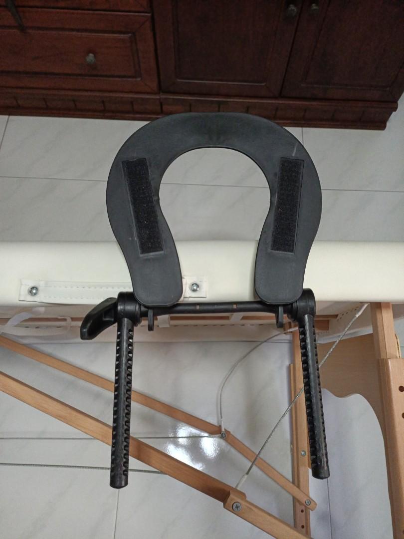 Used massage table, Furniture & Home Living, Furniture, Other Home