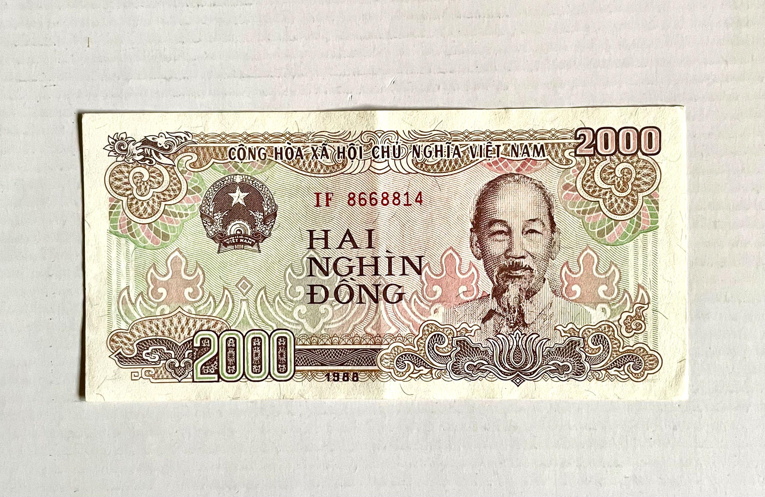 Vintage 1988 Vietnamese Hai Nghin Dong 2000 Dong Banknote Currency  Collectible, Hobbies & Toys, Memorabilia & Collectibles, Currency on  Carousell