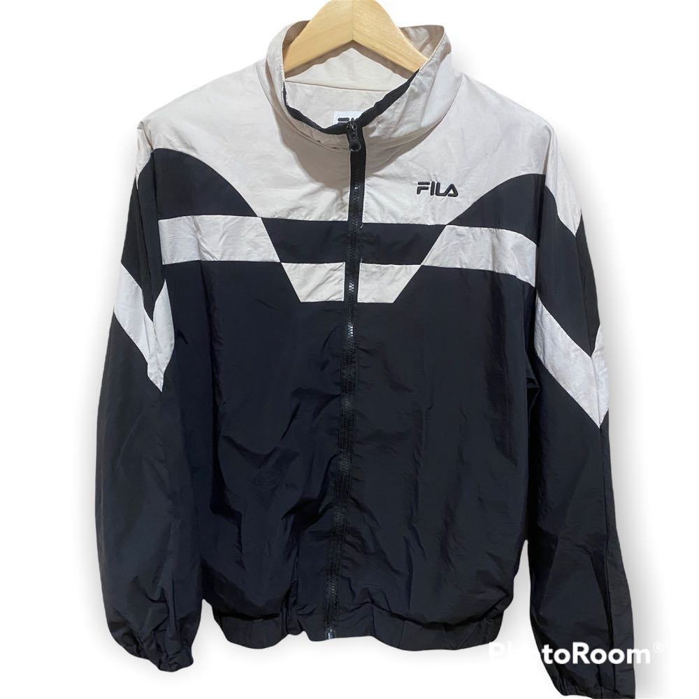 Vintage fila windbreaker, Men's Fashion 
