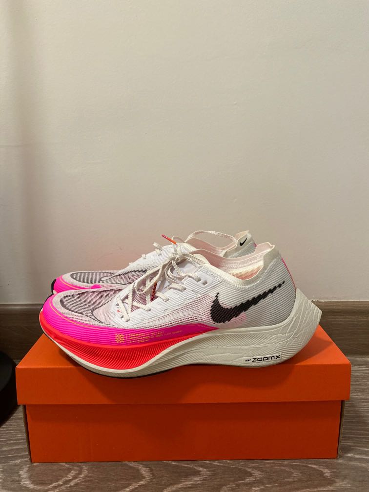 ZoomX Vaporfly Next%2, Men's Fashion, Footwear, Sneakers on Carousell