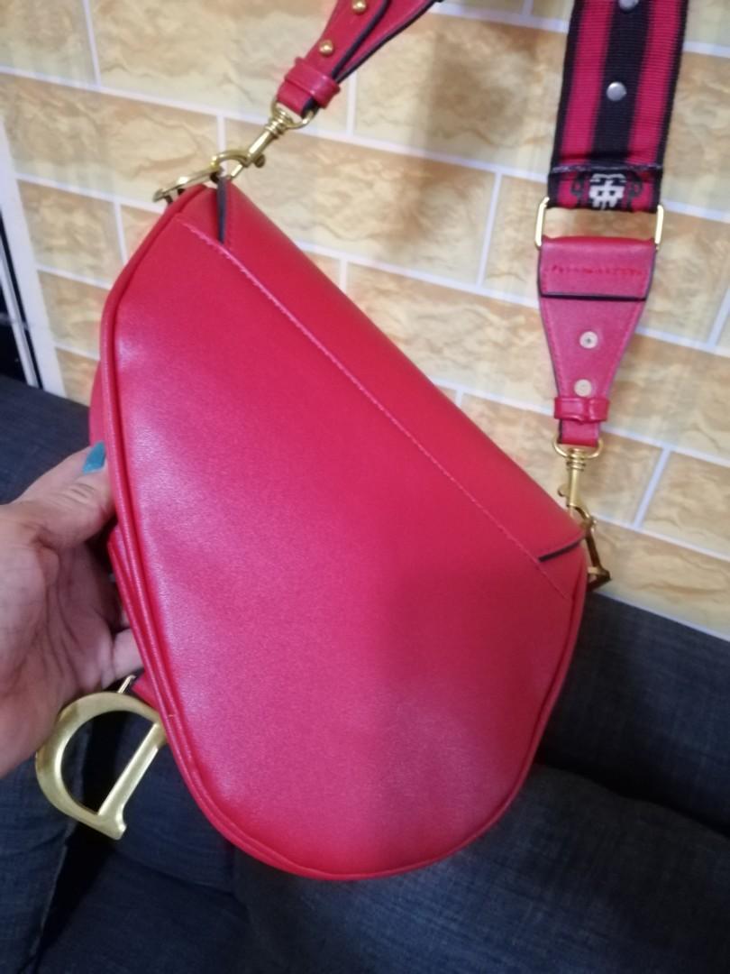 2 ways to wear sling bag /shoulder bag, Women's Fashion, Bags & Wallets