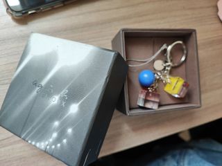 （分類：）位於 。 由 alemma 提交（商品編號 1161363722，圖片 1）。簡介： 。