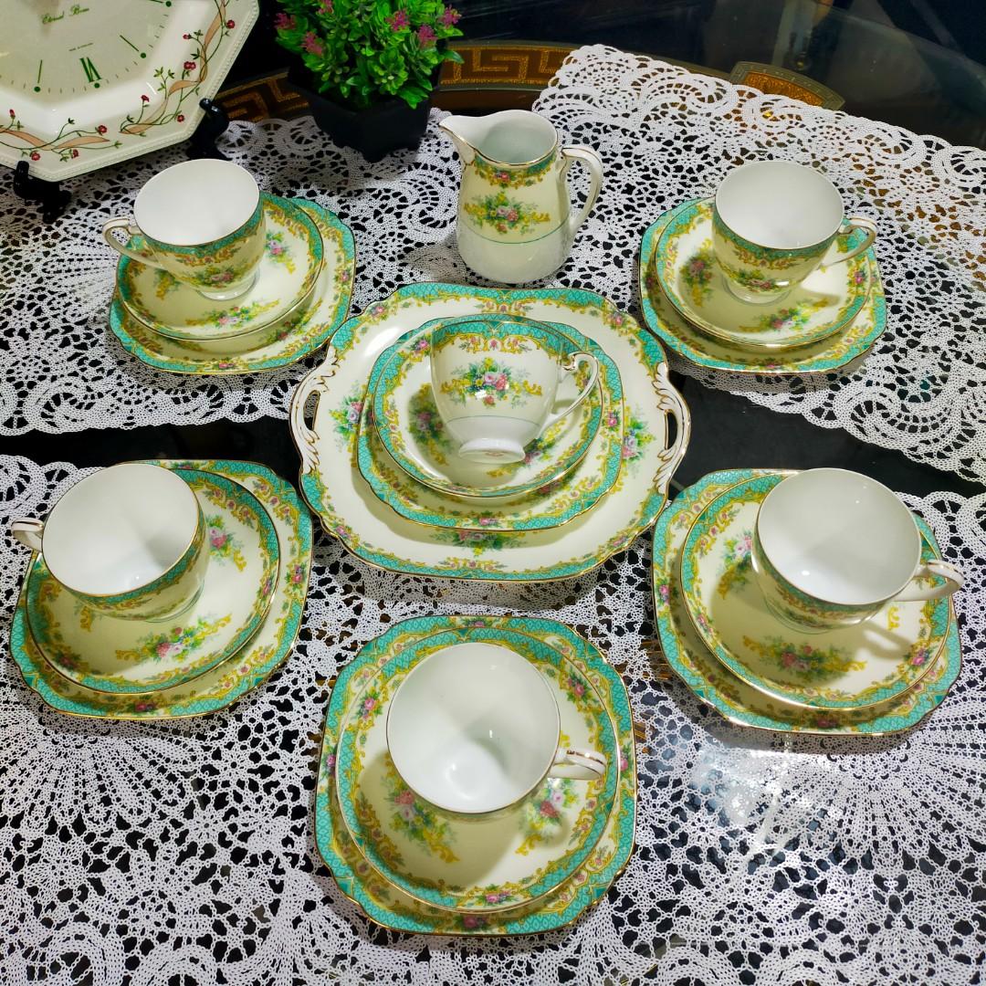 Antique Noritake Floral Pattern with Gold Trims 20 pcs Tea Set