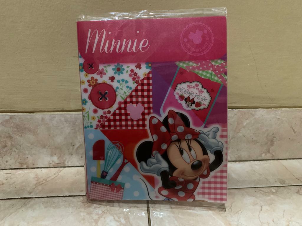 Binder Anak B5 Disney Mickey Minnie Mouse, Buku & Alat Tulis, Buku di  Carousell