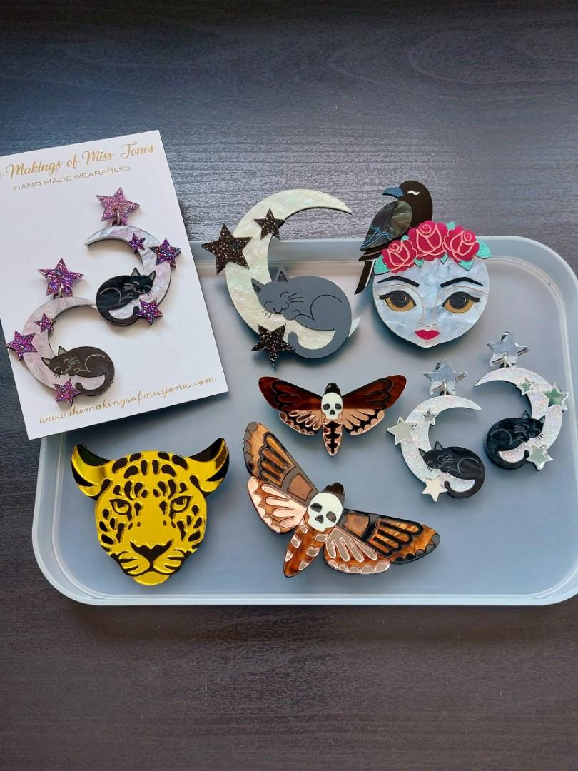 Making of discount miss jones brooches