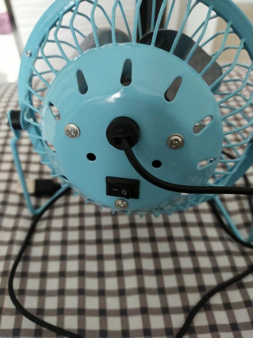 Broken USB Fan, Furniture & Home Living, Lighting & Fans, Fans on Carousell