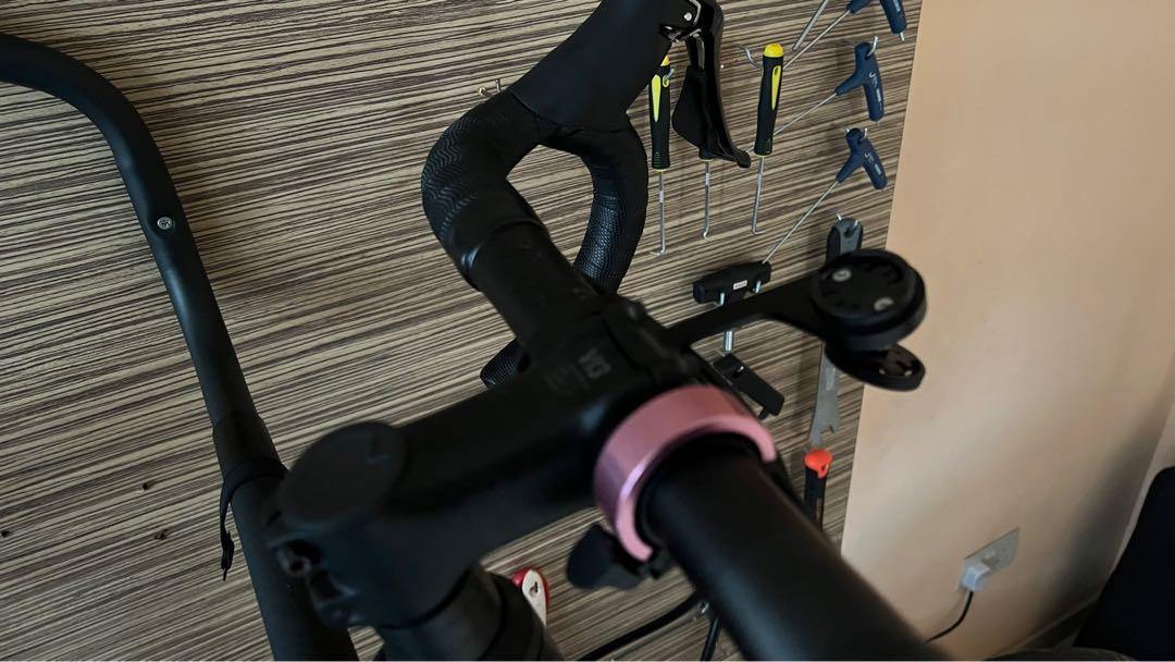 Canyon Endurace CF7 M size with hyper carbon wheel and power meter