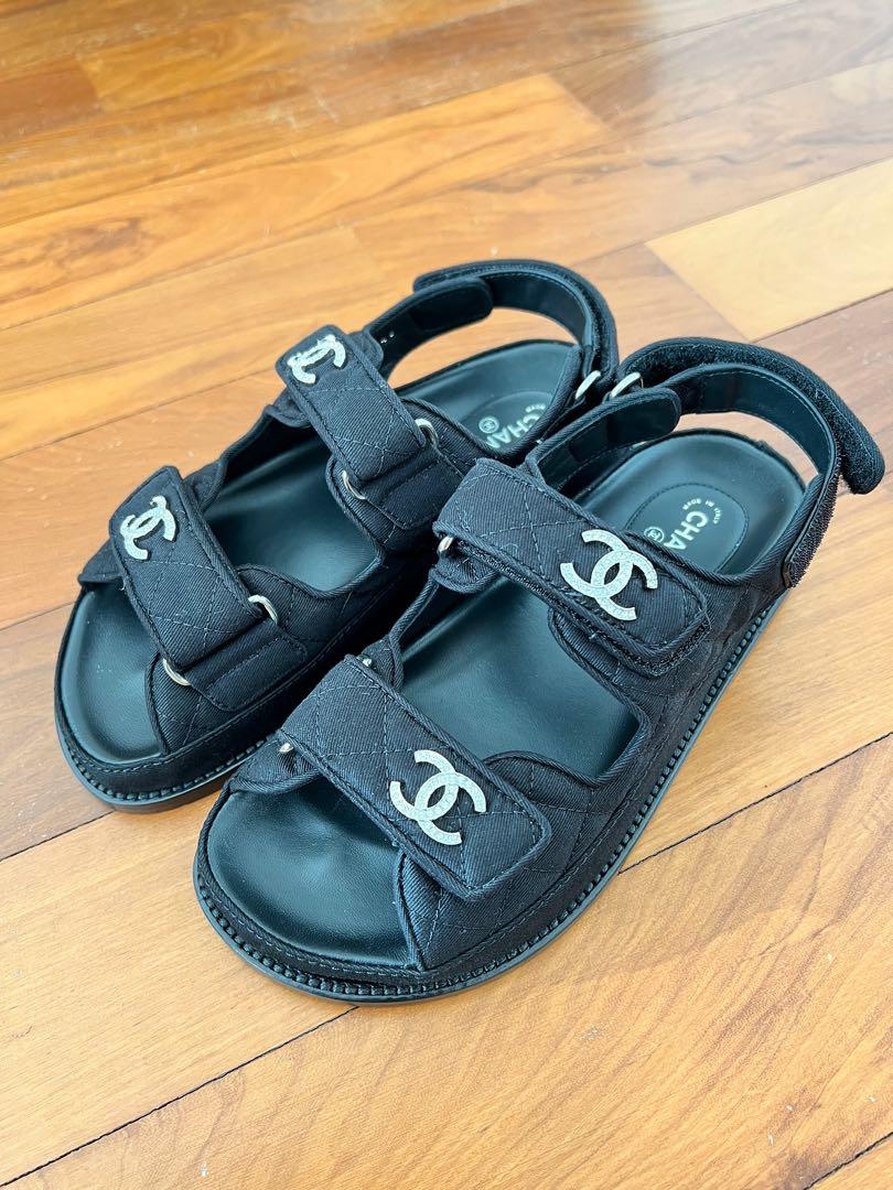 chanel leather flip flops size