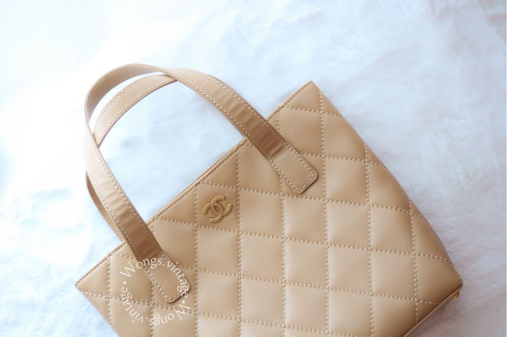 中古Chanel Vivian Wild Stitch Tote Bag beige, 名牌, 手袋及銀包