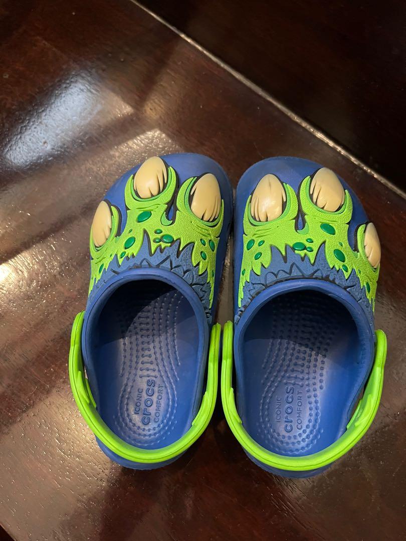 Crocs motif shop