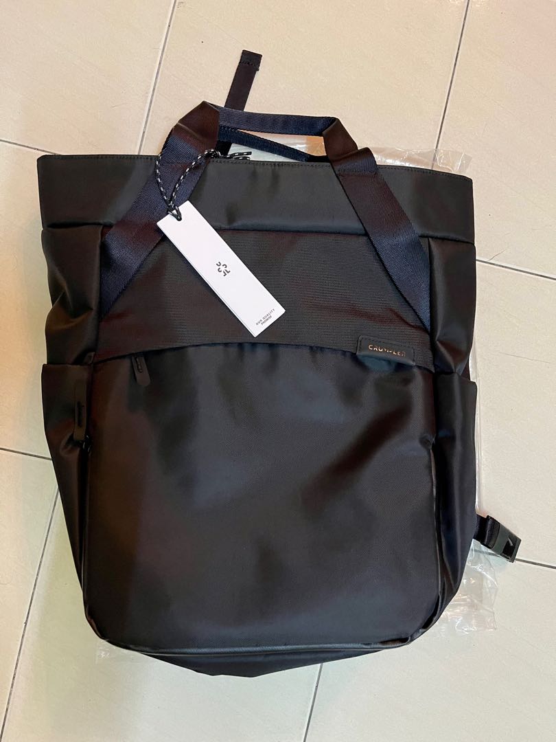 Crumpler art collective clearance