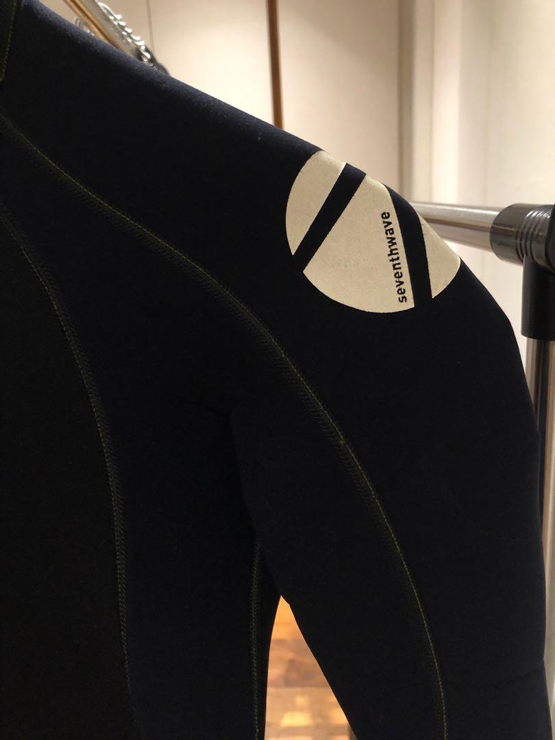 XS Diving / Surfing Wetsuit, Sports Equipment, Sports & Games, Water