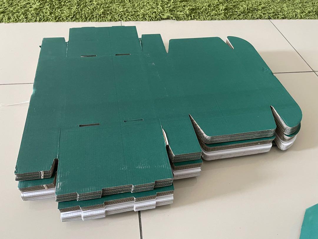 Emerald Green Box, Hobbies & Toys, Stationery & Craft, Craft Supplies