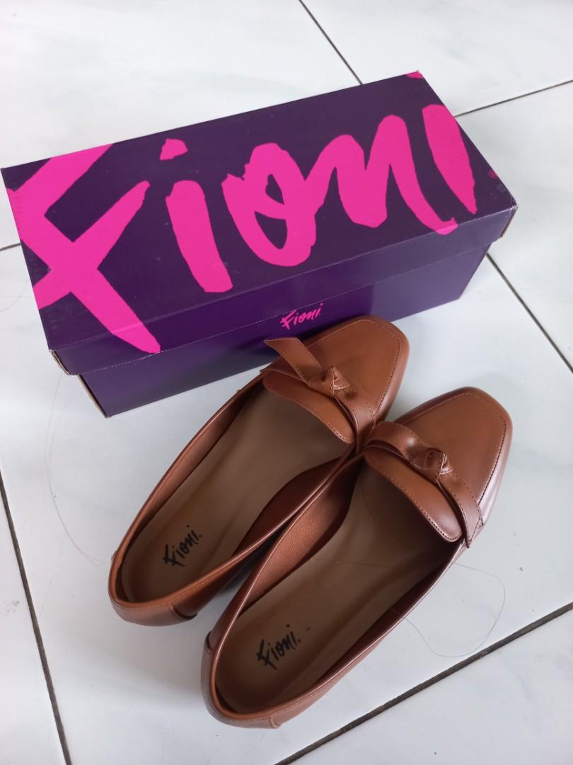 Fioni Flat Shoes, Fesyen Wanita, Sepatu 