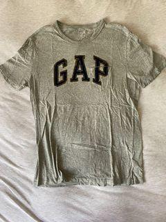 GAP 灰色經典 Logo 短袖 T 恤