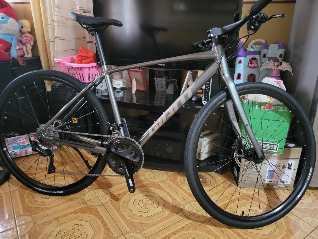 GIANT ESCAPE 1 2022 WITH SHIMANO 105 