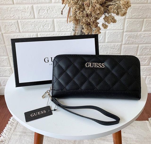 Guess Multipochette Bag, Olshop Fashion, Olshop Wanita di Carousell