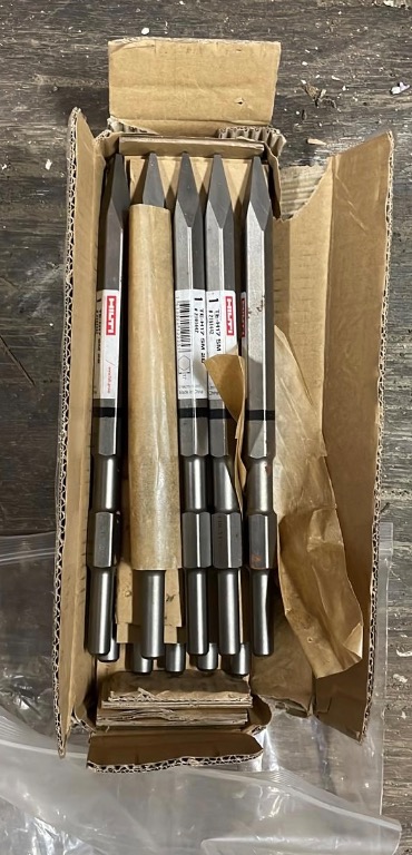 Hilti TE 500 chisel, Furniture & Home Living, Home Improvement ...