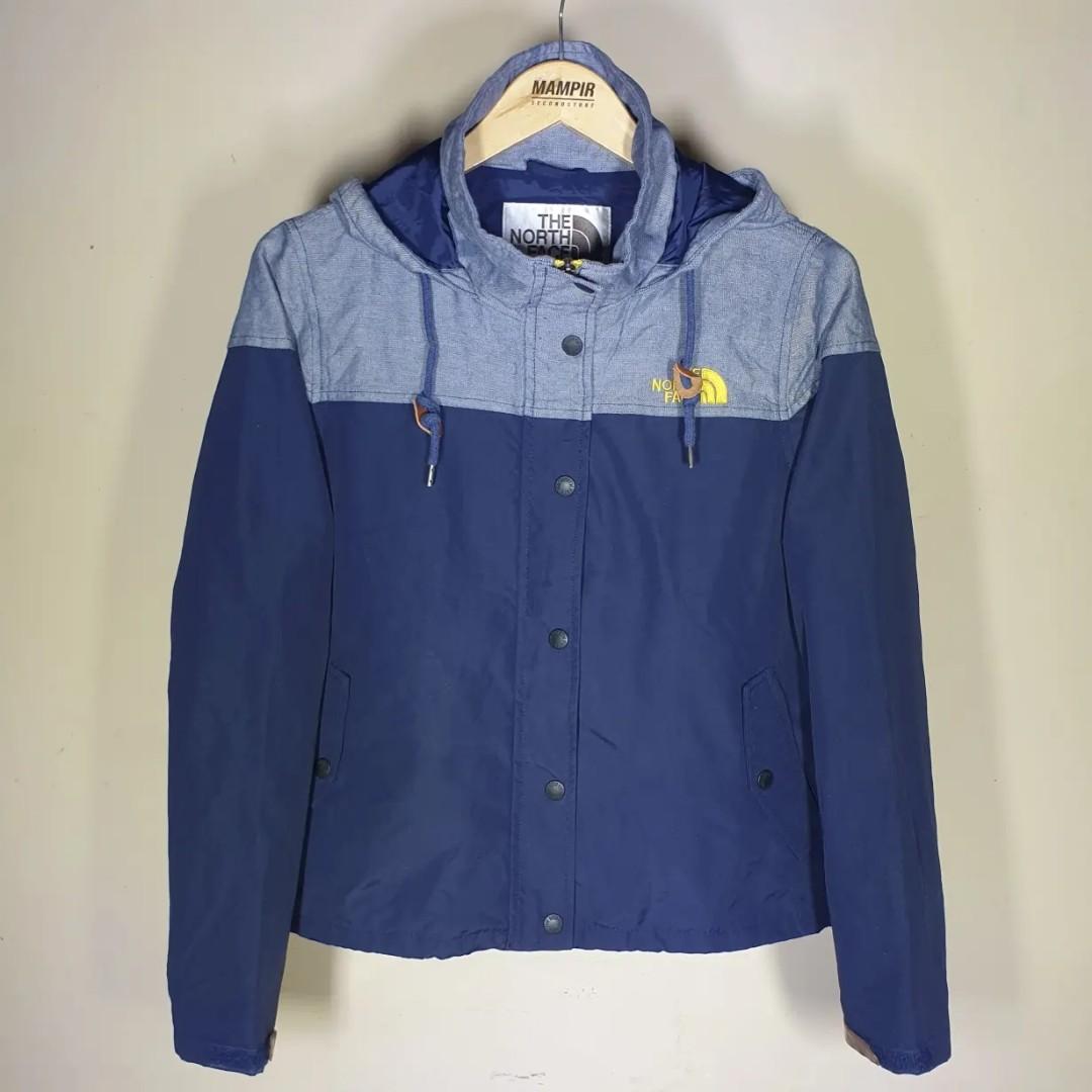 Jaket tnf White label, Fesyen Pria, Pakaian , Lainnya di Carousell