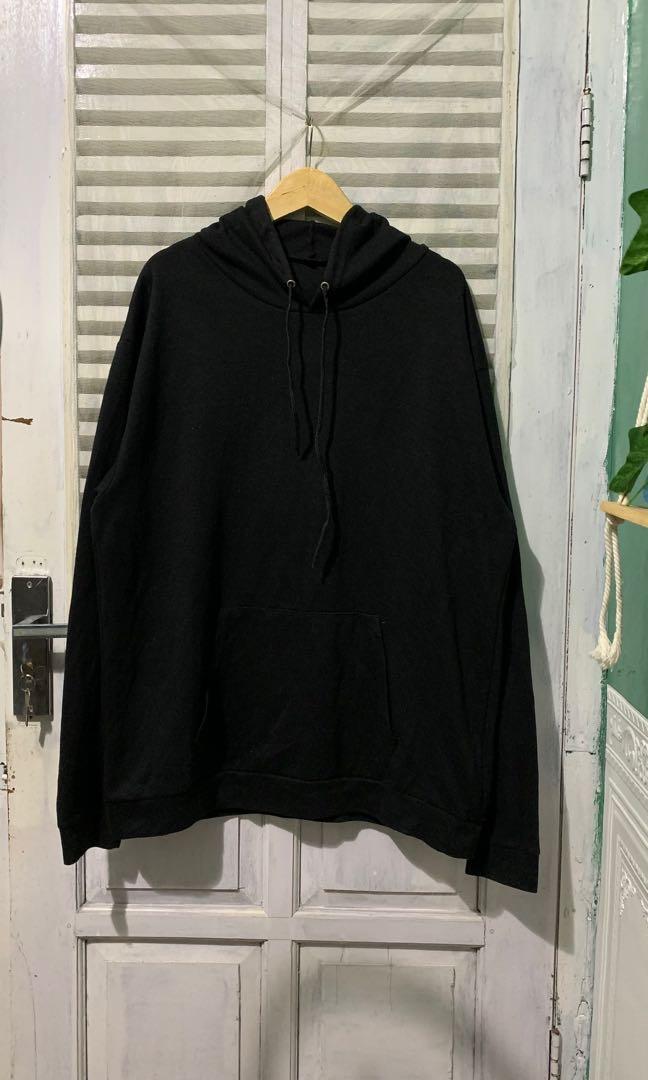 Jaket/Sweater/Hoodie Hitam Polos Oversize, Fesyen Pria, Pakaian , Atasan di  Carousell
