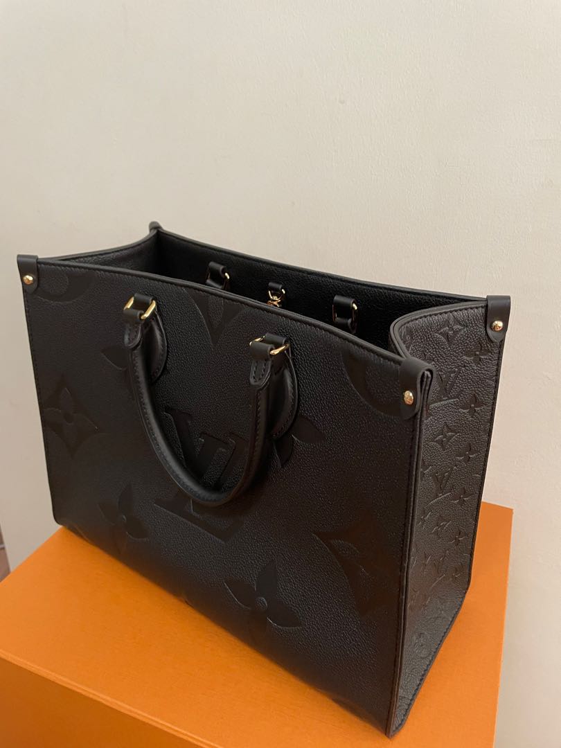 Louis Vuitton Crafty Onthego GM Black in Embossed Grained Cowhide