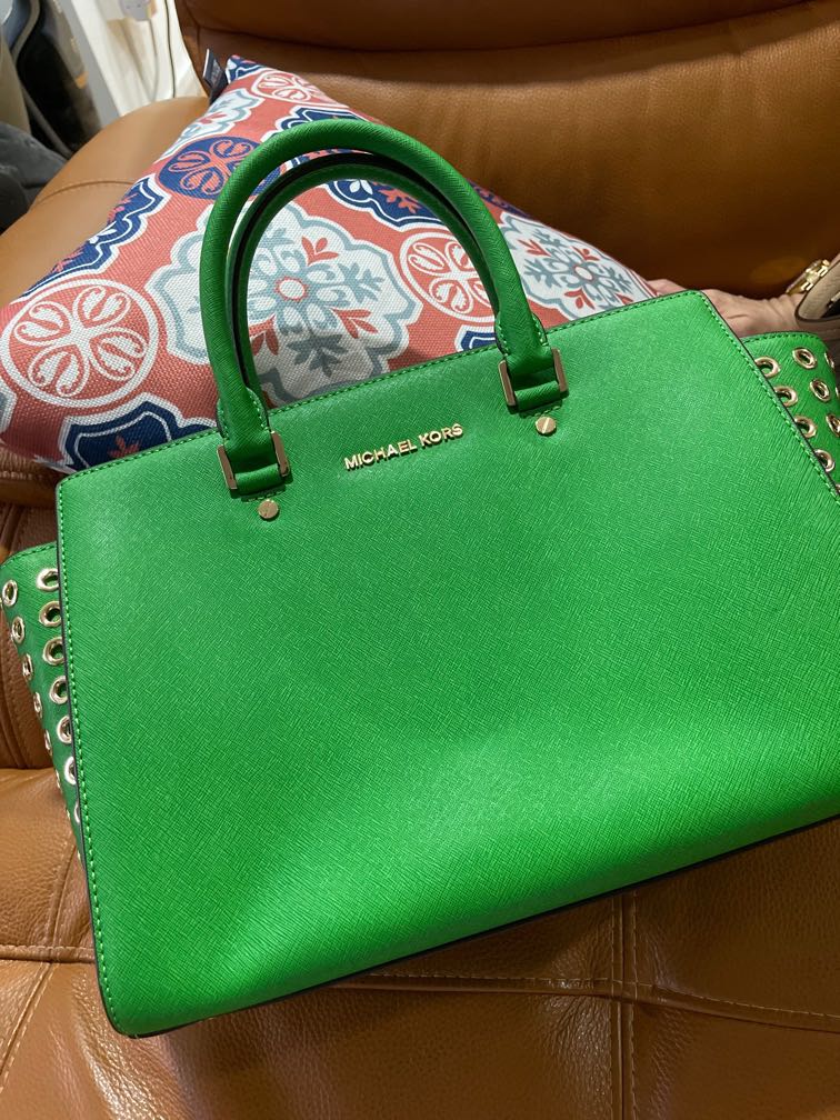 Michael Kors green handbag, Women's Fashion, Bags & Wallets, Shoulder Bags  on Carousell