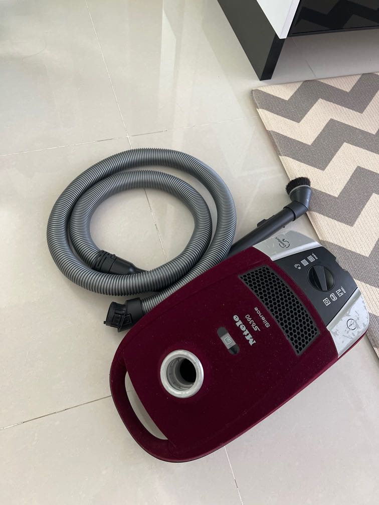 Miele S6390 power vacuum, TV & Home Appliances, Vacuum Cleaner