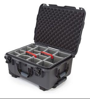 NANUK 950 Waterproof Hard-Case with Wheels & Padded Divider | Graphite | Made in Canada