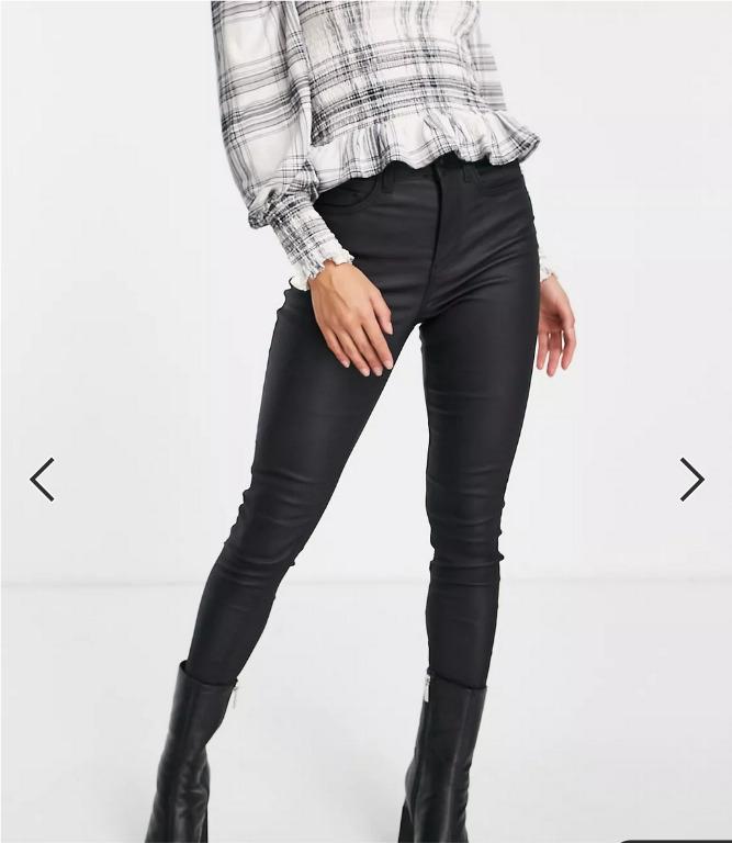 New Look Petite Coated Skinny Jeans in Black Women s Fashion