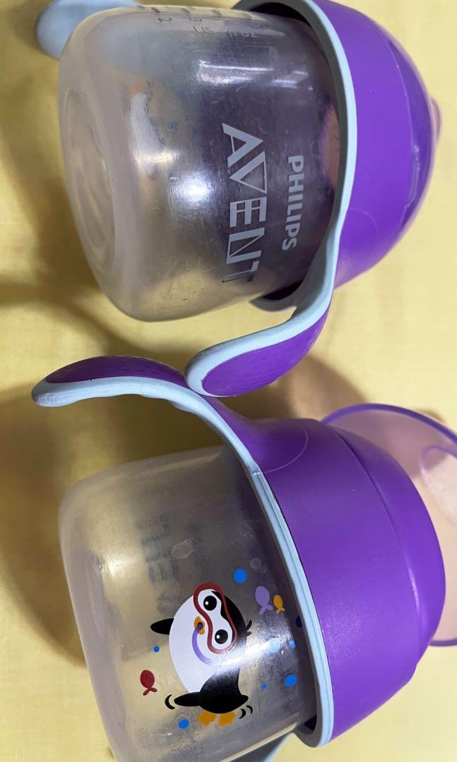 Philips Avent Penguin Sippy Cup (Category: Breastfeeding & Bottle Feeding) located in Mandaue City. Submitted by bangbang09 (Listing ID 1161310951, Image 1). Description: With extra holder.