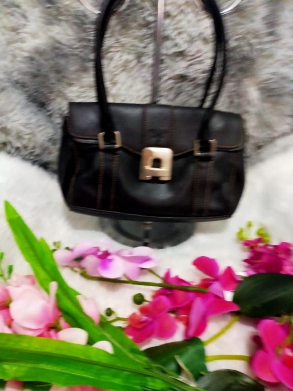 Preloved Prada Bag (Category: Luxury Bags & Wallets) located in Manila. Submitted by brhienlareza (Listing ID 1161367360, Image 3). Description: Preloved Bag.