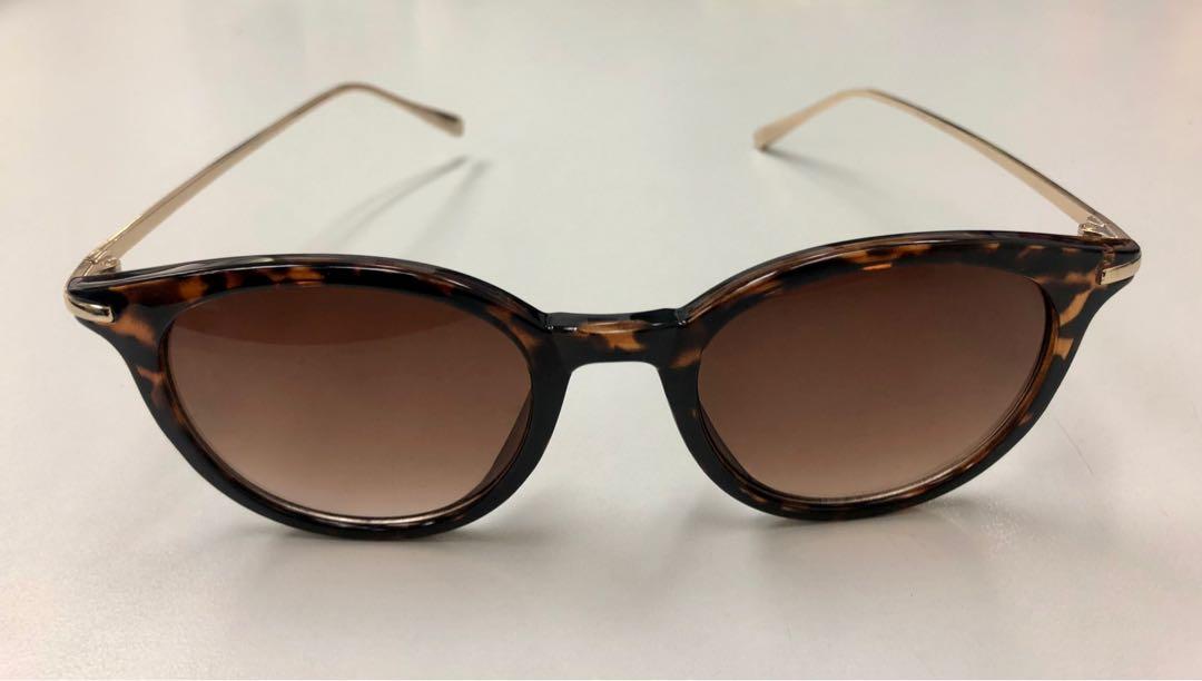 RayBEAMS x noeyedia 玳瑁色sunglasses（有盒有袋）, 女裝, 手錶及配件