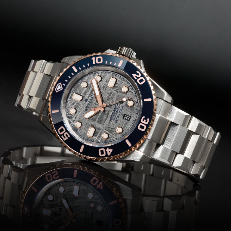 Revelot Hexmariner - Stormrose Meteorite Steel bracelet, Men's Fashion,  Watches  Accessories, Watches on Carousell