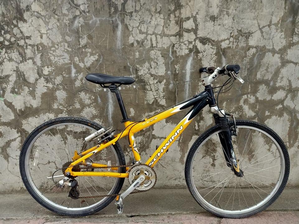 Schwinn Mesa Hybrid Bike Sports Equipment Bicycles Parts