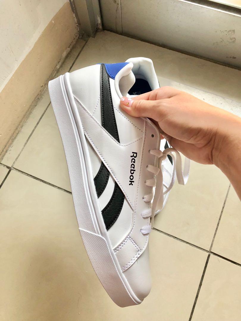 Sepatu deals reebok original