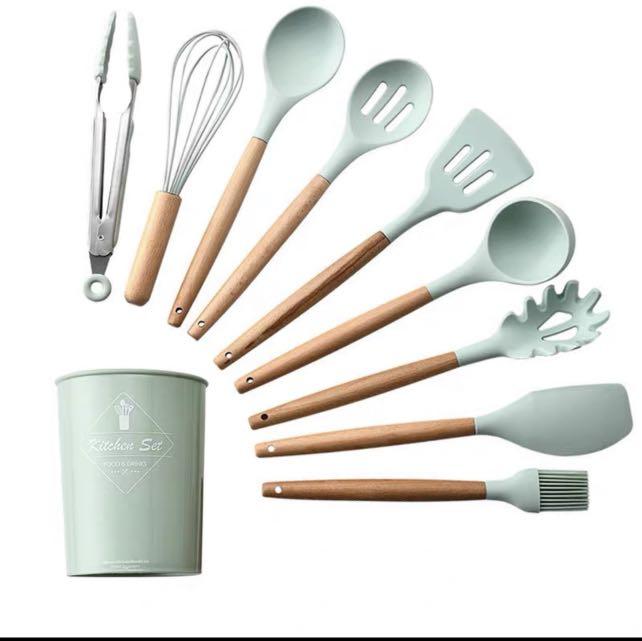 Silicone utensils set with plastic holder, Furniture & Home Living