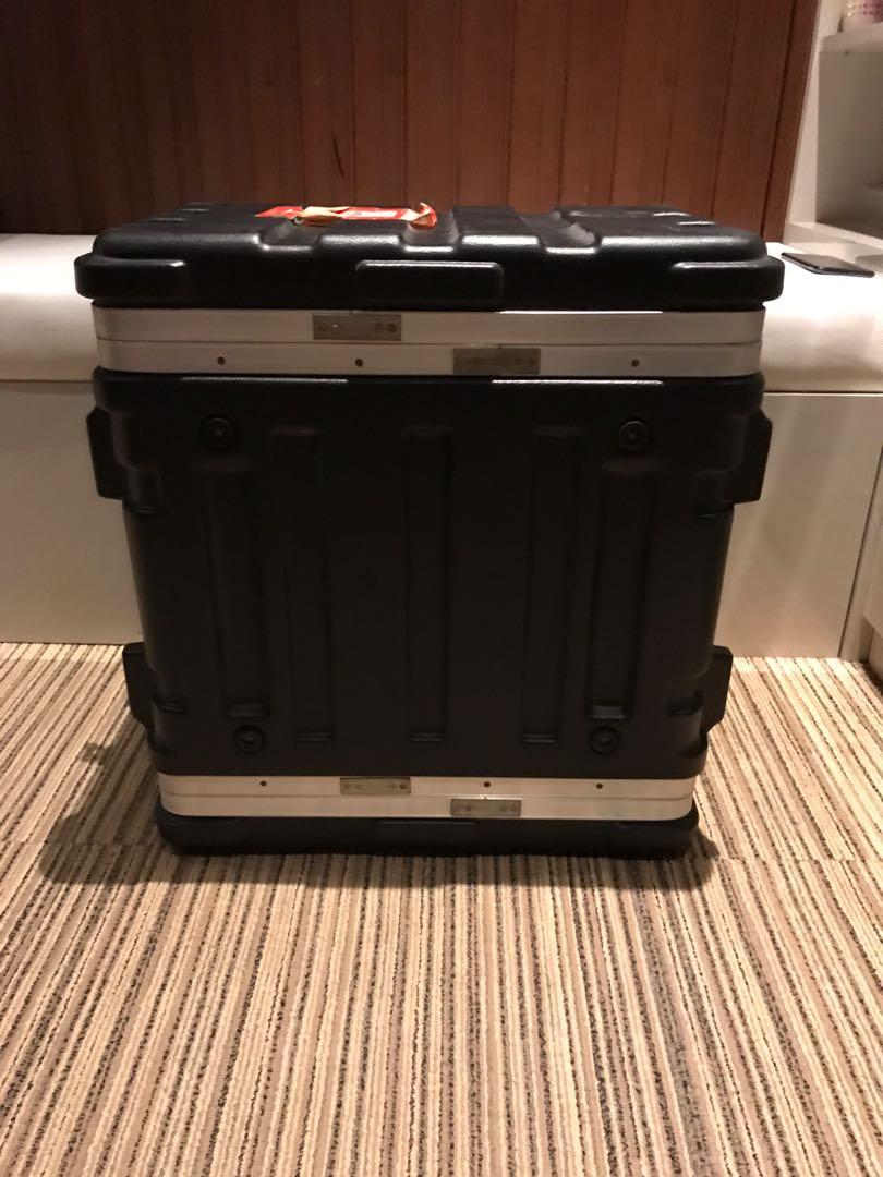 SKB orange ca, Hobbies & Toys, Music & Media, Music Accessories on