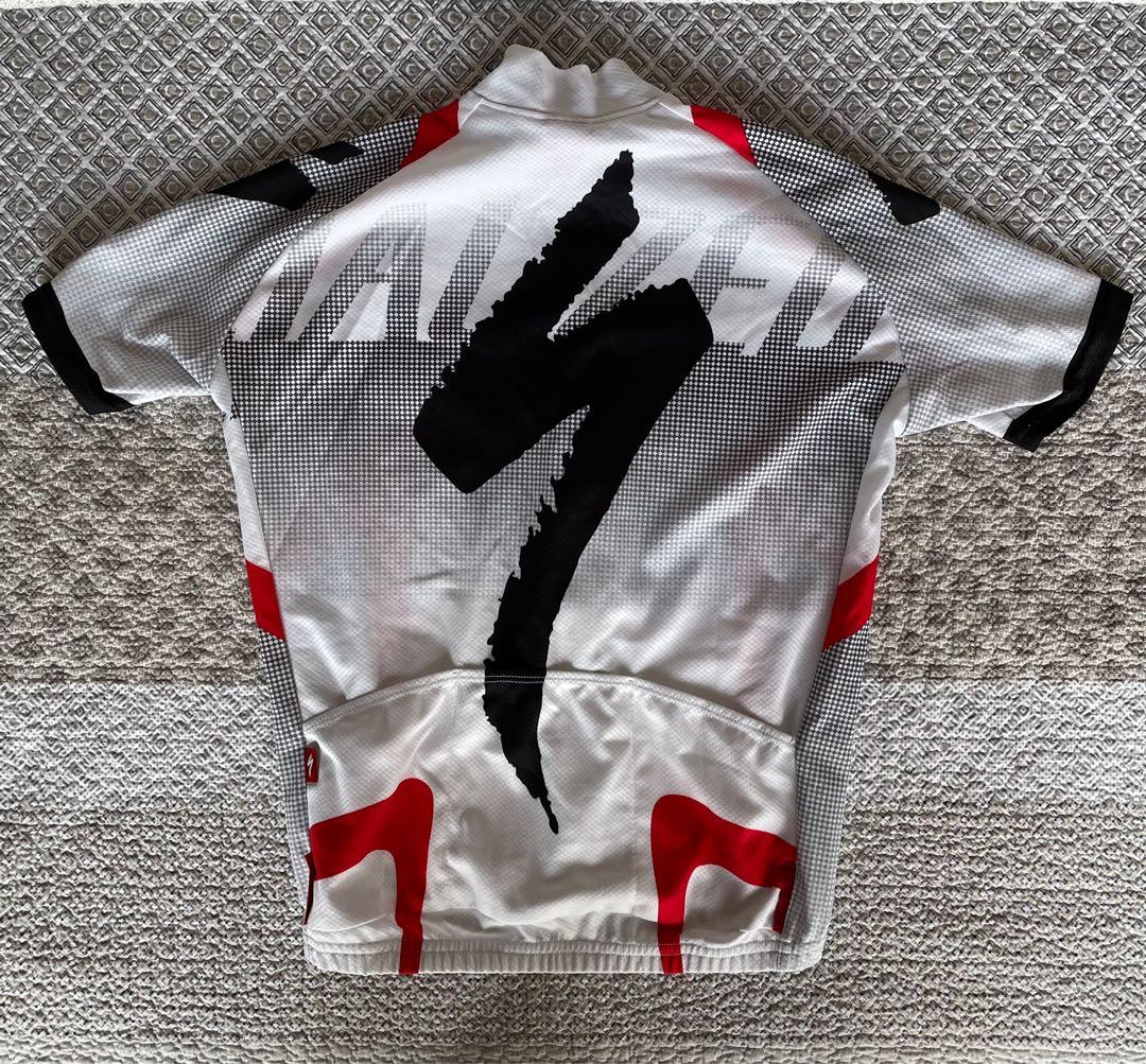 Specialized Cycling Jersey (Category: Parts & Accessories) located in Singapore. Submitted by t0nes (Listing ID 1161256703, Image 2). Description: Specialised Jersey in size Large (Women’s).