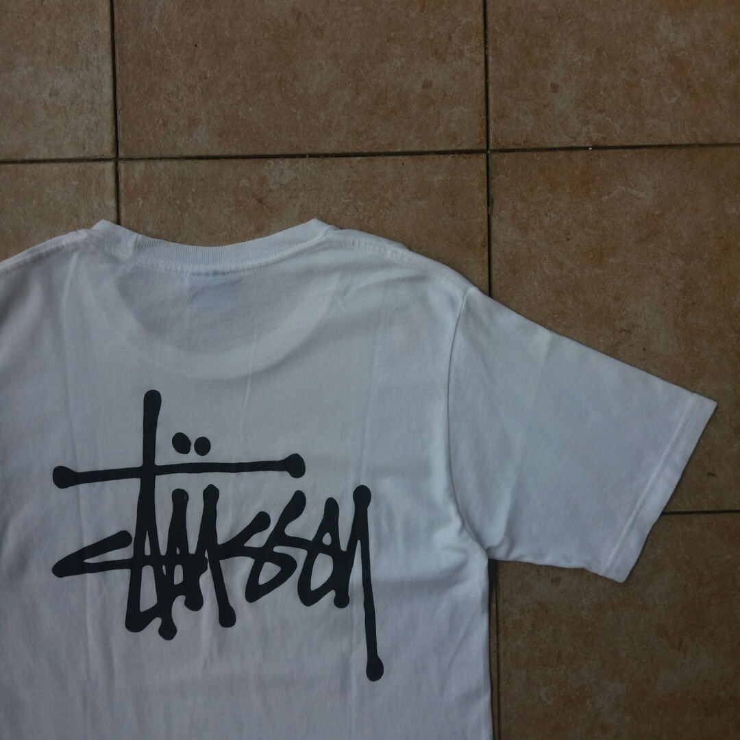 Stussy Basic Logo tee, Men's Fashion 