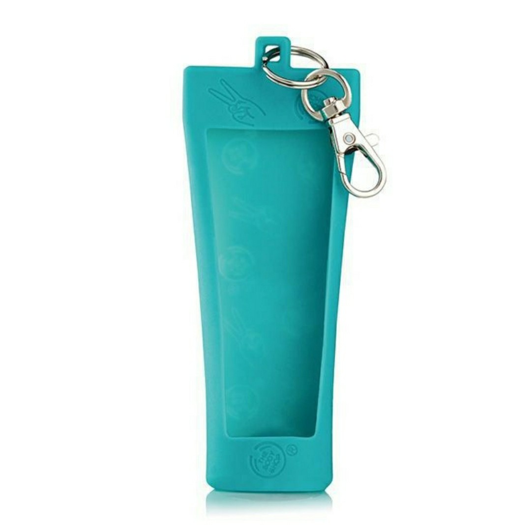 Hand new arrivals cream keyring
