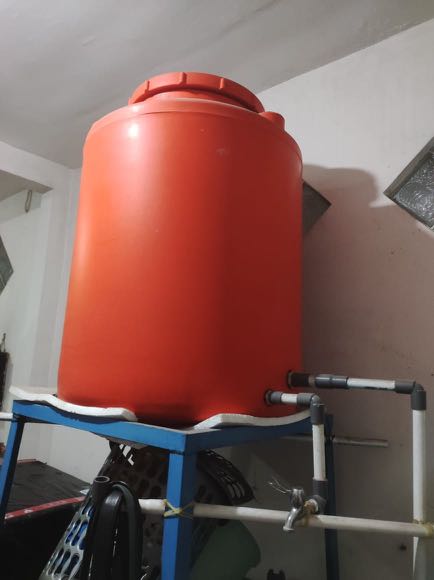 Toren Air 350 Liter Penampungan Air Dan Kakinya Perabotan Rumah Di Carousell 8833