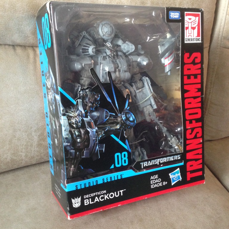 TRANSFORMERS Blackout SS08 Studio Series Leader Class